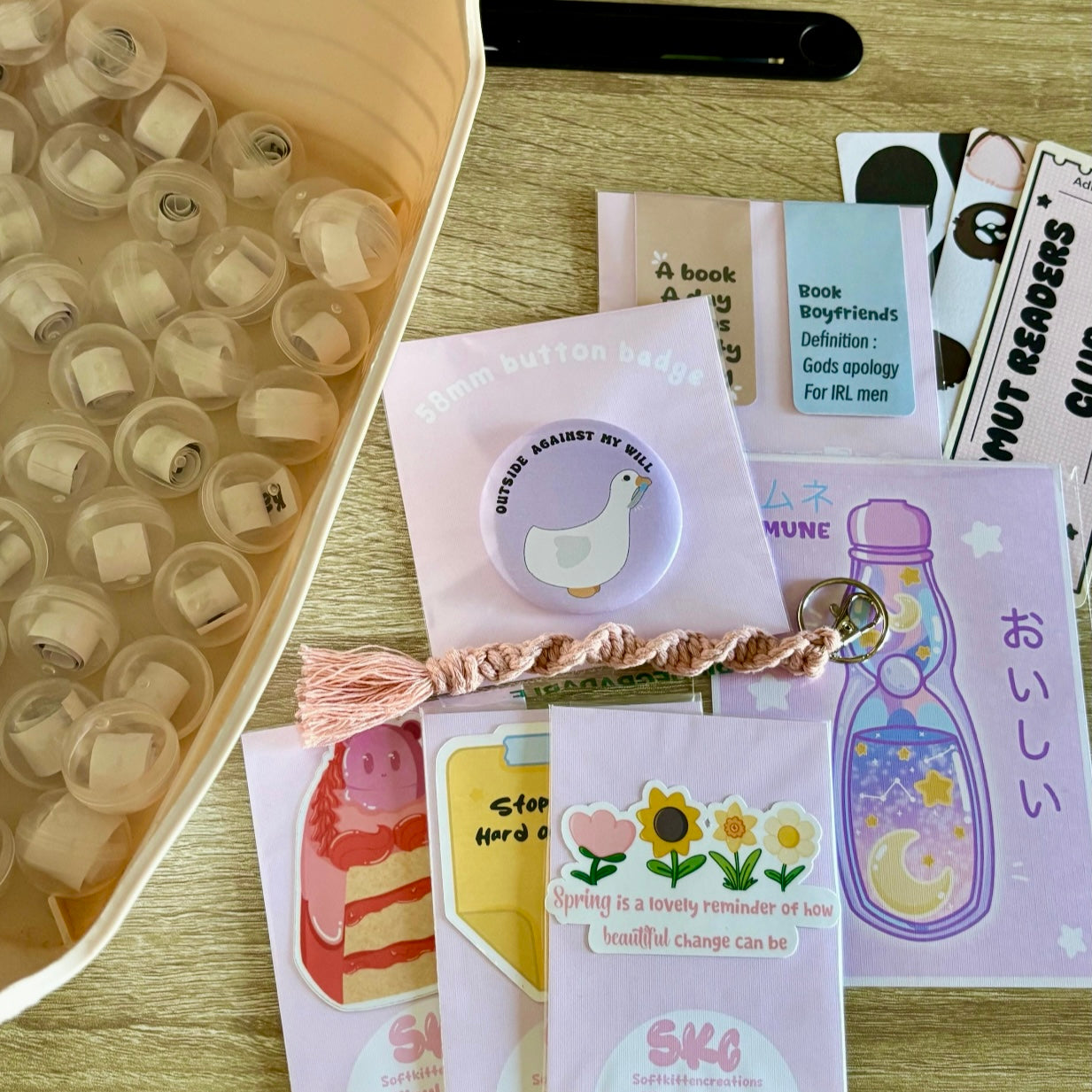 Mystery scoop | Receive random products pulled from the bucket