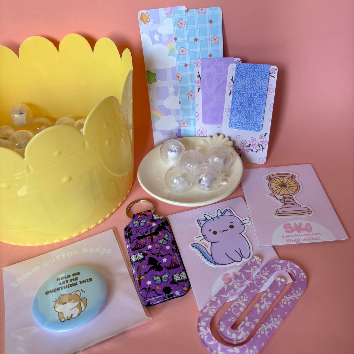 Mystery scoop | Receive random products pulled from the bucket