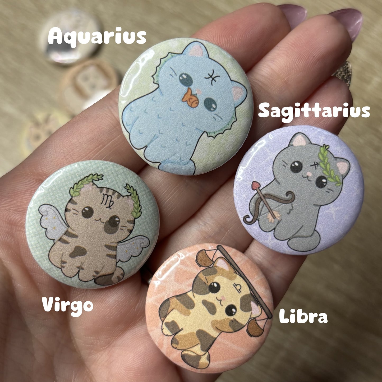 Star sign kitty’s 32mm badge
