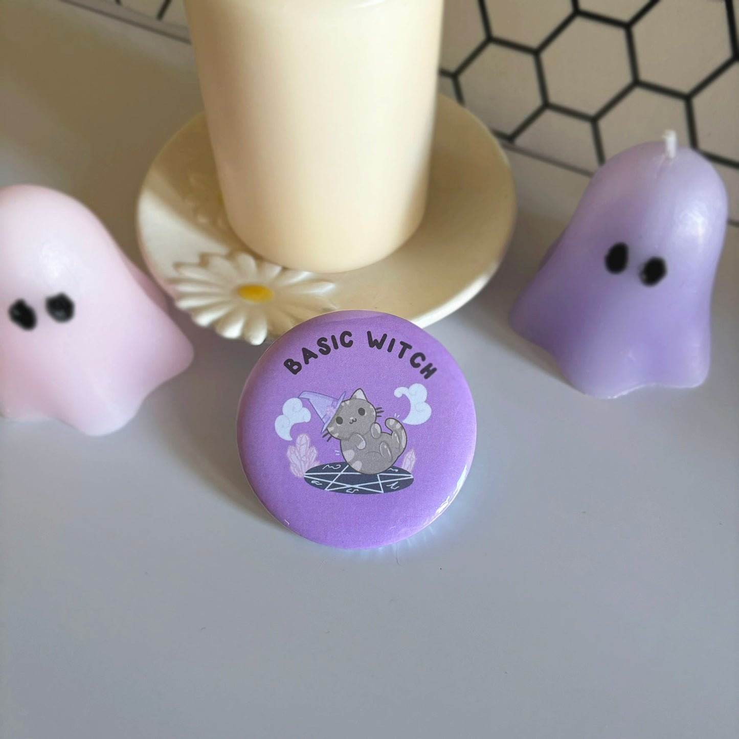 Basic witch button badge